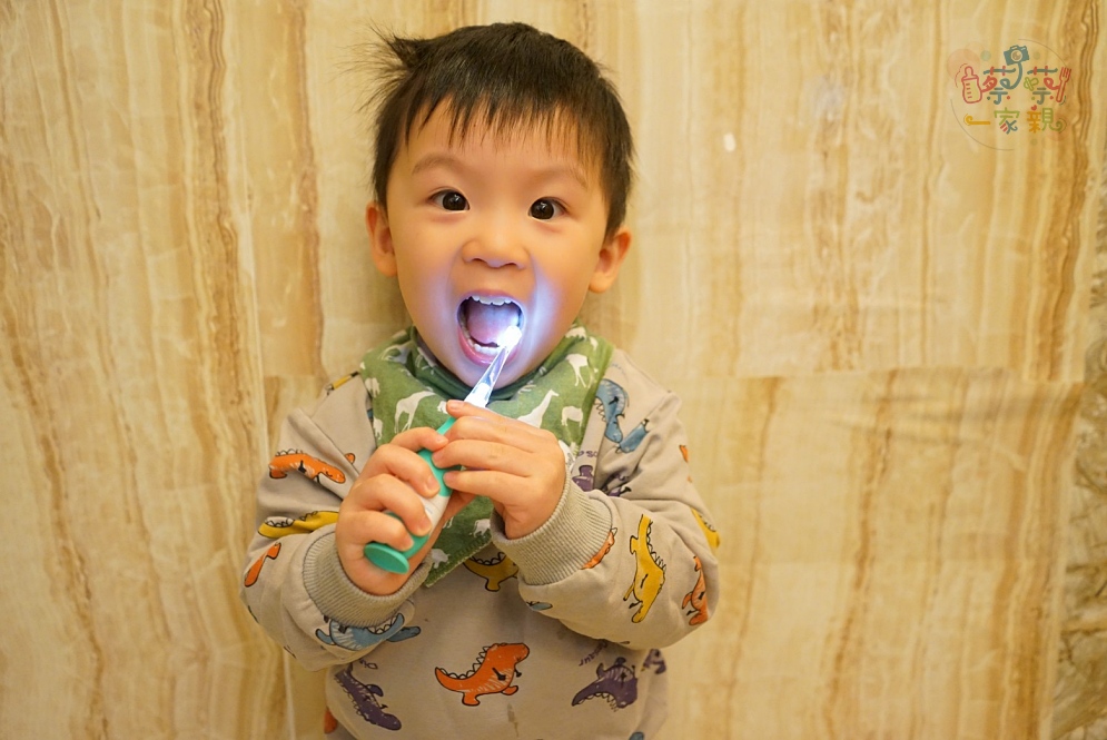 英國BRUSH-BABY嬰幼兒聲波電動牙刷
